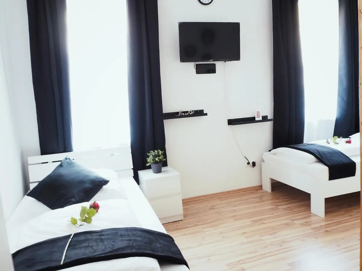 Apartment Nuernberg Zentrale Wohnung Mit Wlan Germany