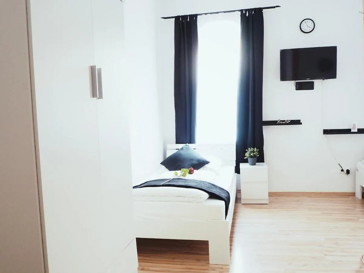 Nuernberg Zentrale Wohnung Mit Wlan Nuremberg
