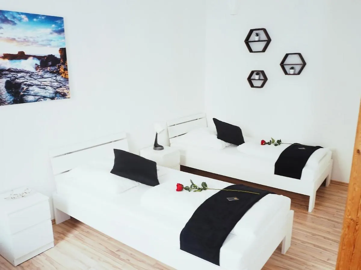 Nuernberg Zentrale Wohnung Mit Wlan contacts